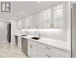 708 - 3000 Bathurst Street, Toronto, ON M6B3B4 Photo 21