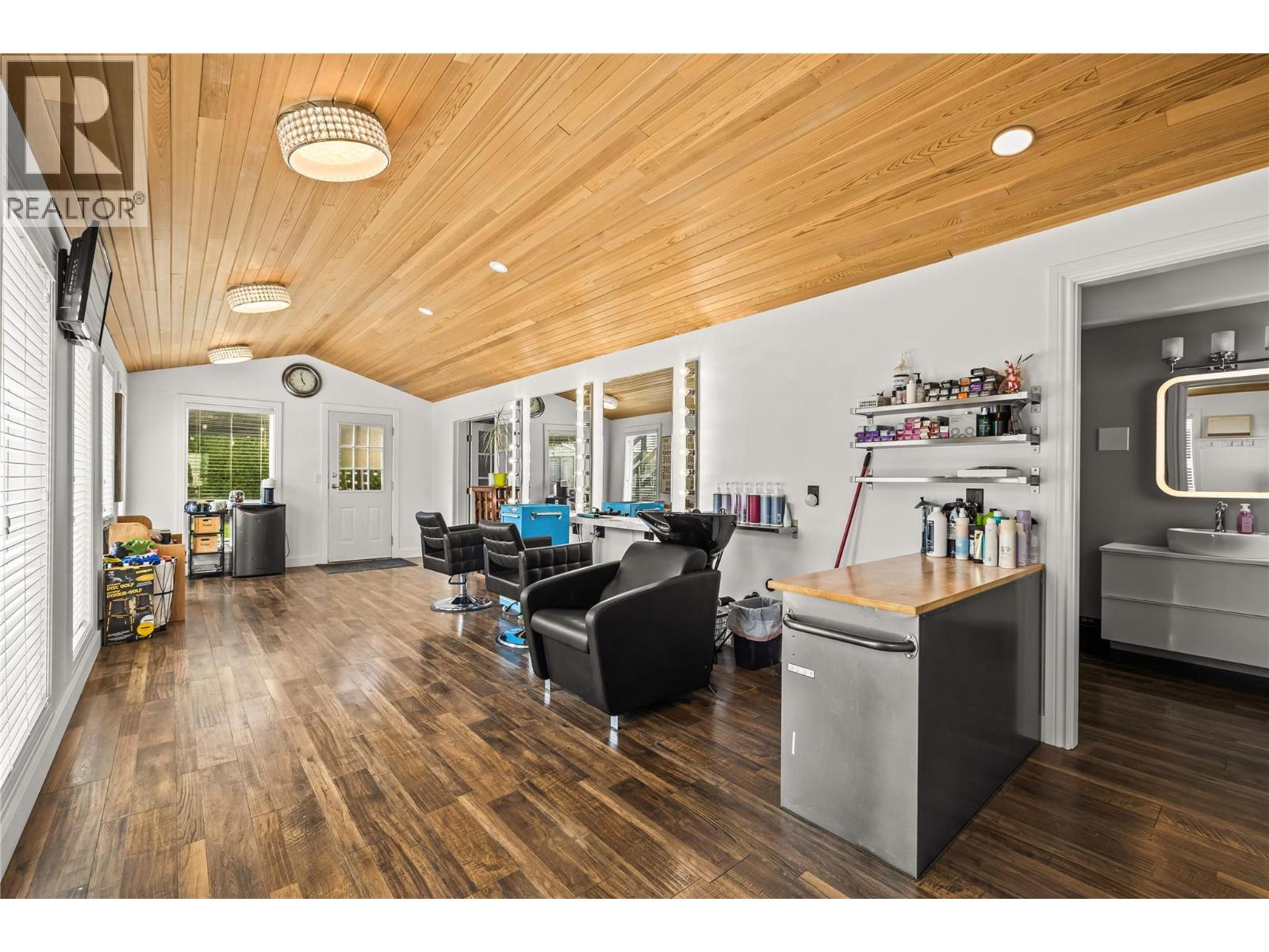263 Dalgleish Court, Kelowna