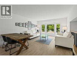 Mud room - 263 Dalgleish Court, Kelowna, BC V1X7A4 Photo 9