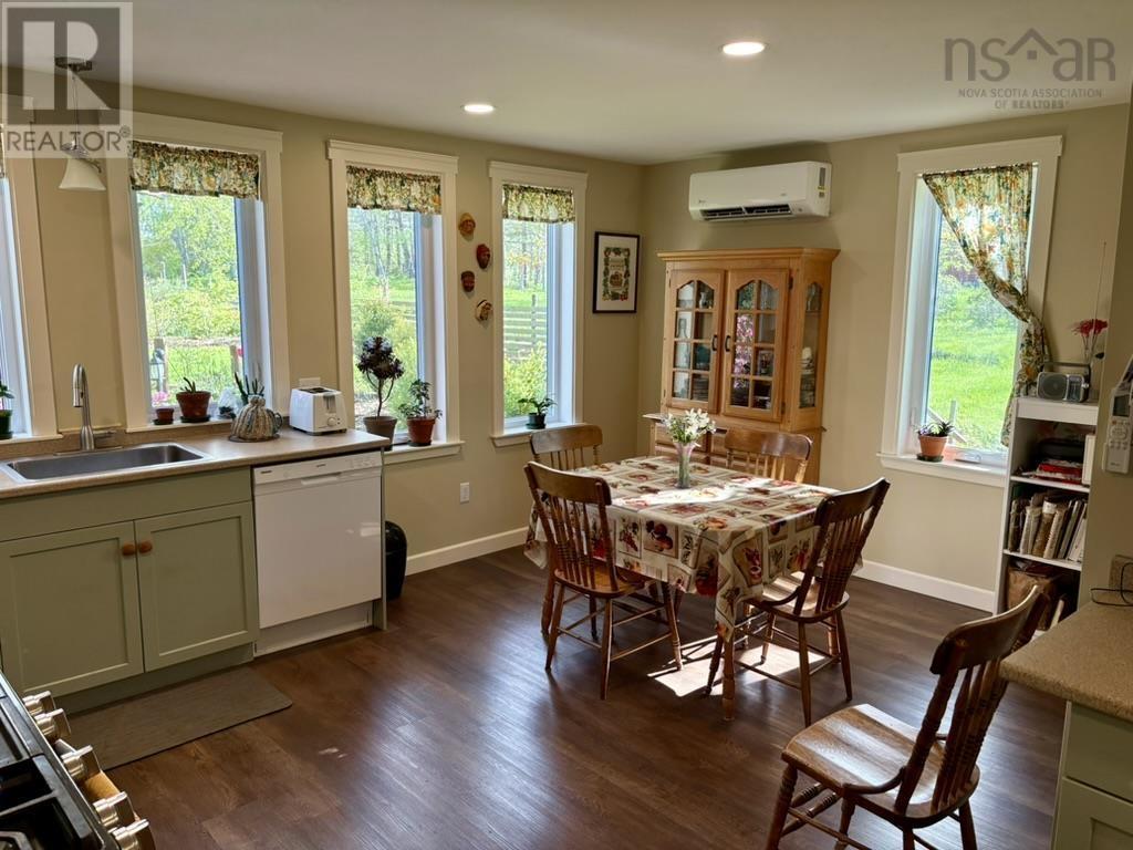 1302 Ridge Road