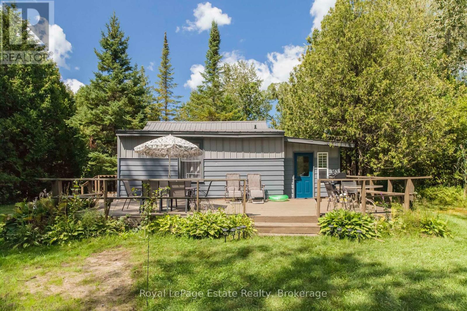 1227 2ND AVENUE S - 10
