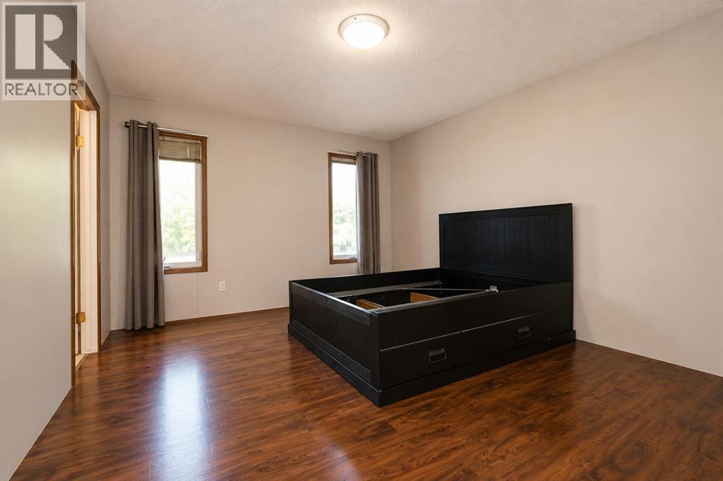 8604 99A Street - Image 10