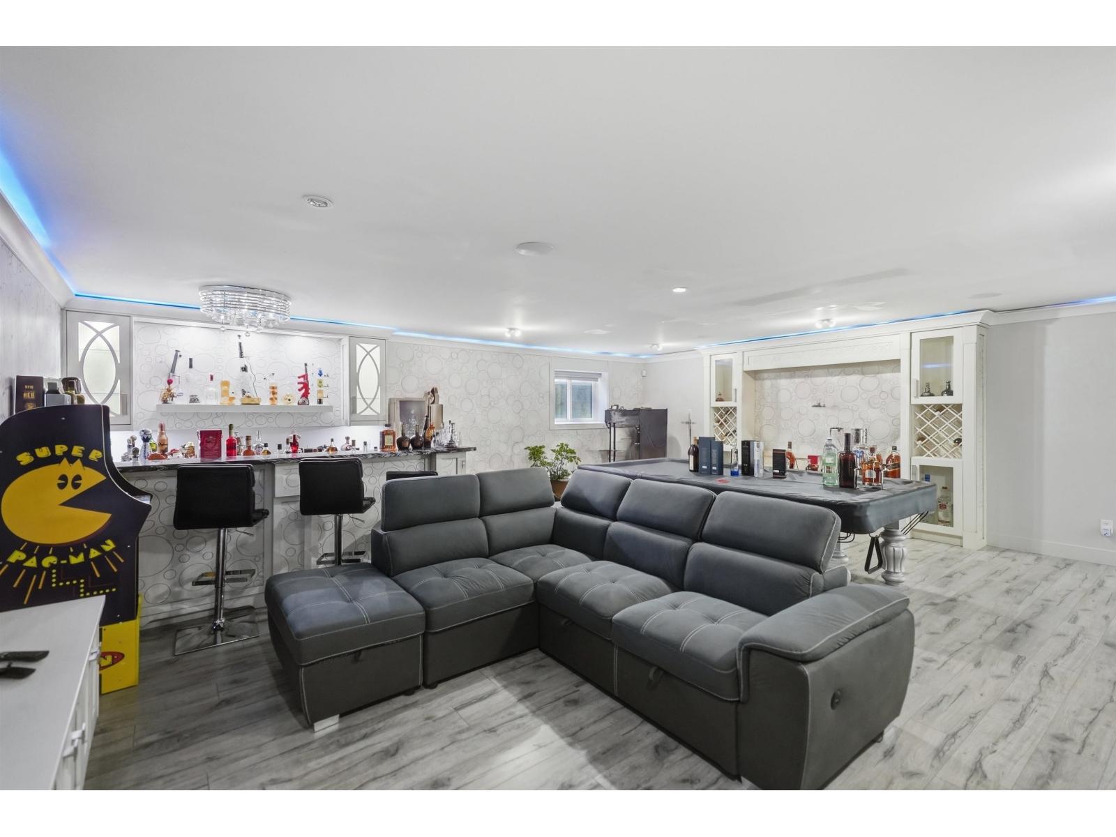 11293 64 Avenue, Delta