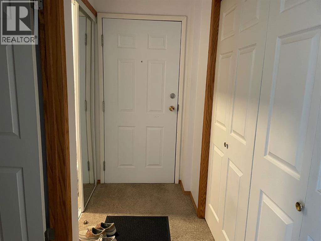 #207 855 Columbia Boulevard W - 15