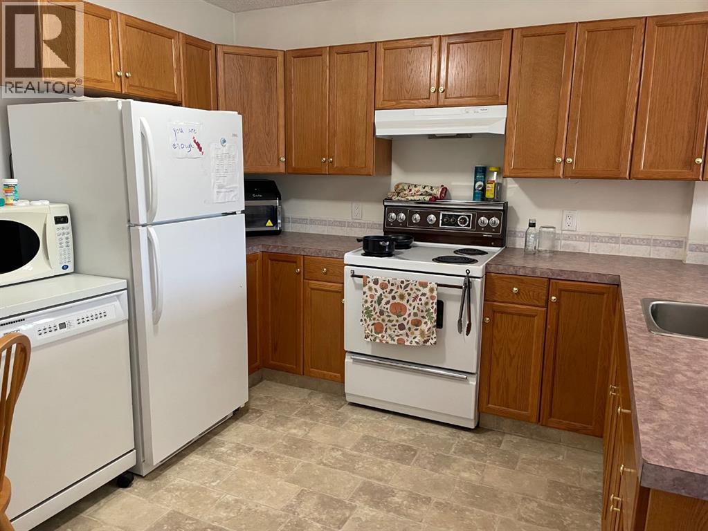 #207 855 Columbia Boulevard W - Image 9