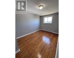 85 Cumberland Crescent thumbnail 6