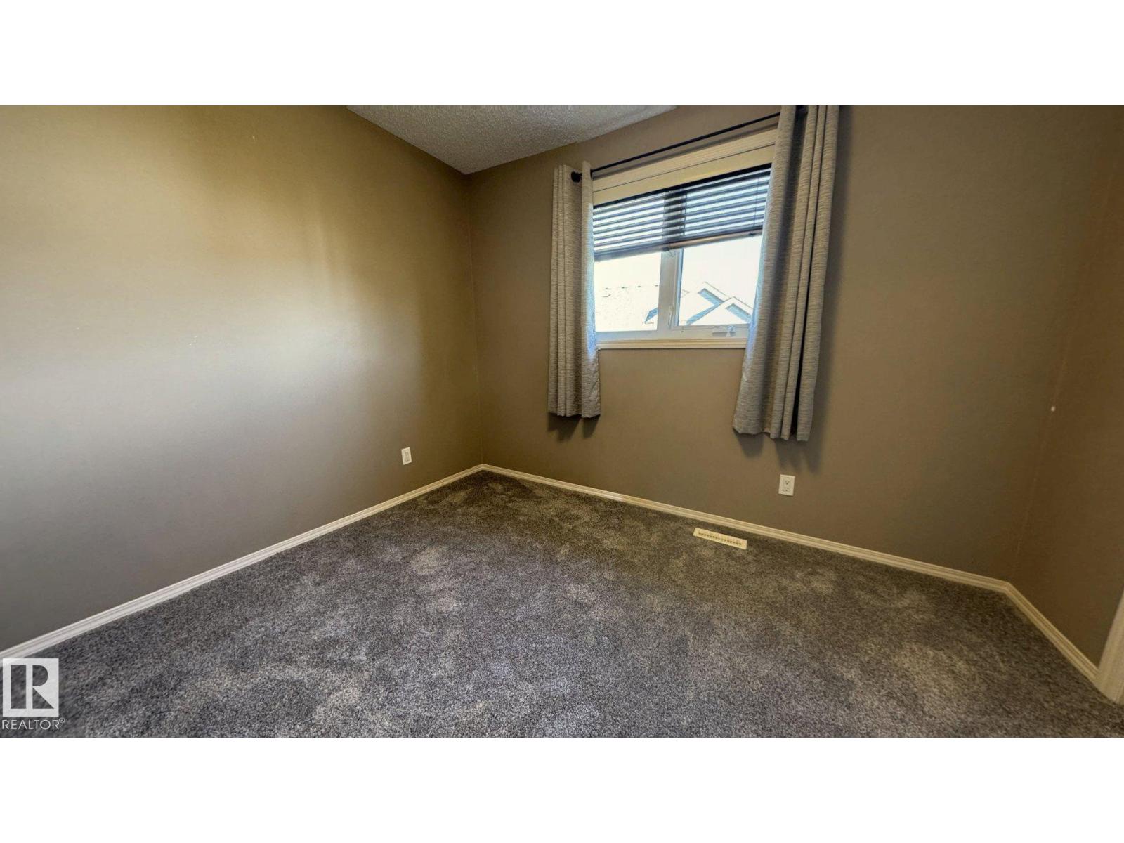 20 Aralia CV - Image 15