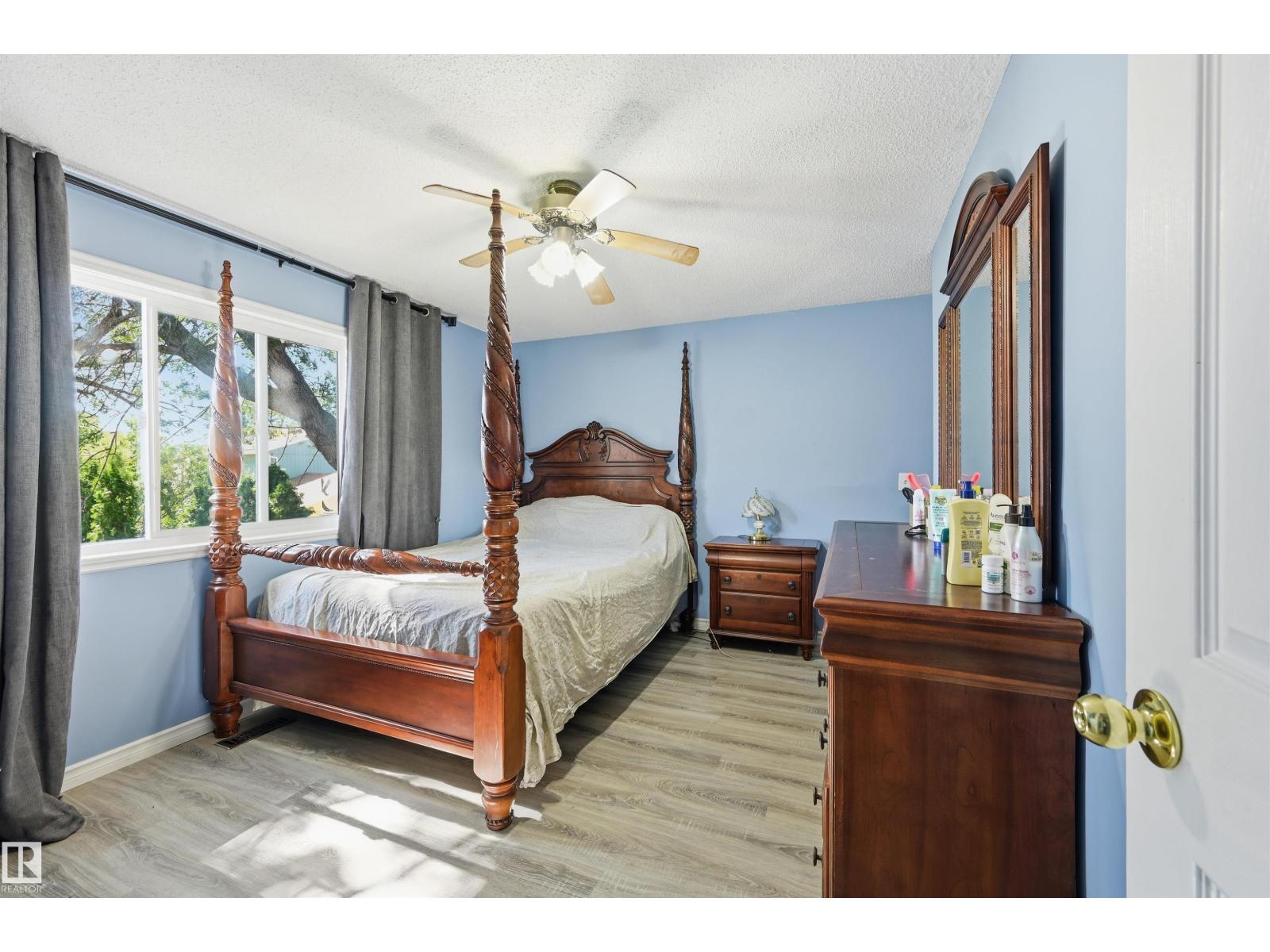 8423 MILL WOODS RD NW - Image 14