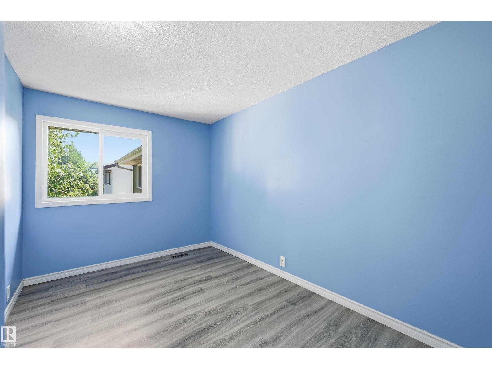 8423 MILL WOODS RD NW - 18