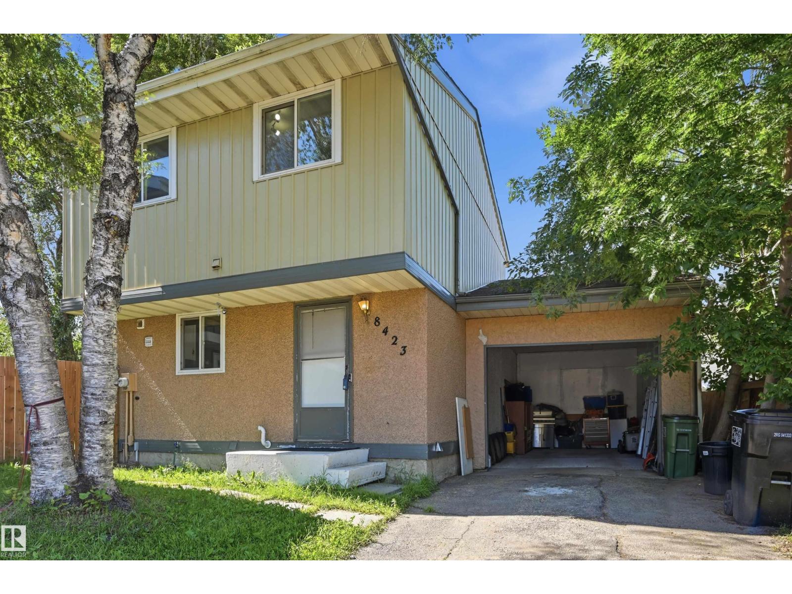 8423 MILL WOODS RD NW - 30