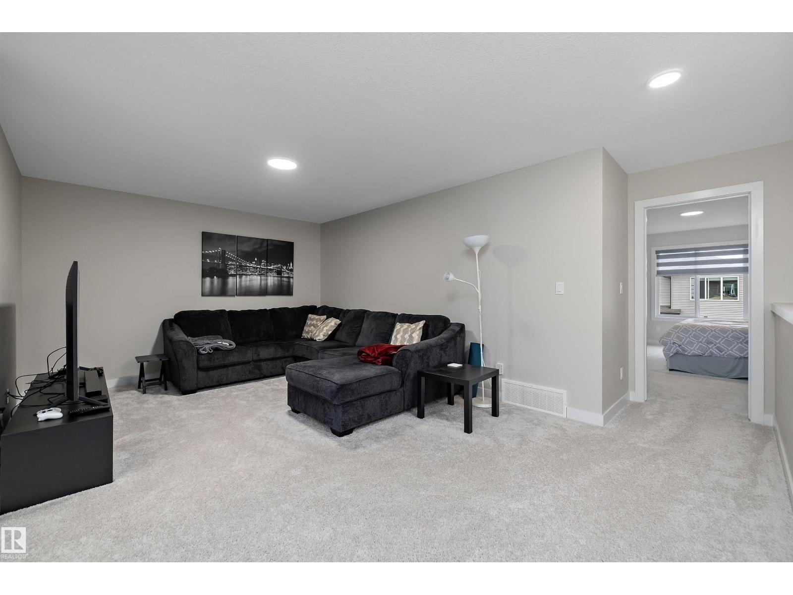 2316 KELLY CIRCLE CI SW - 26