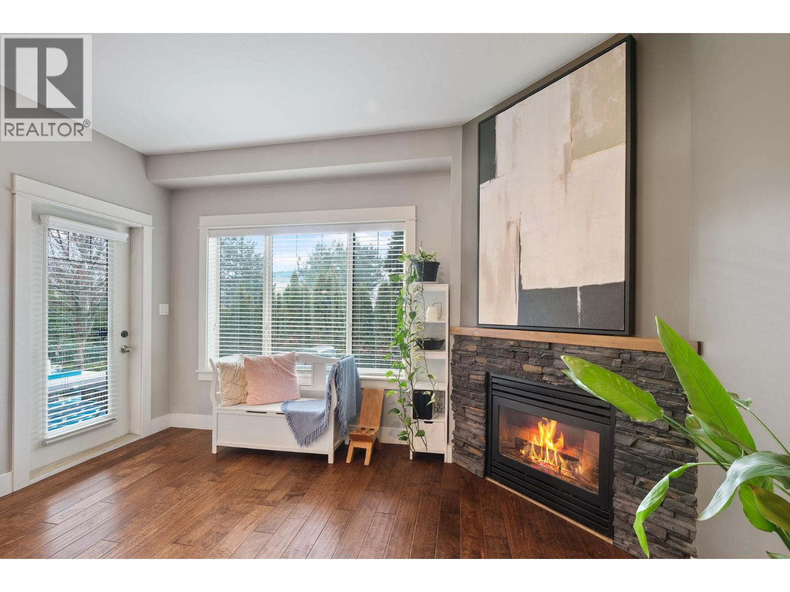 #8 6635 Tronson Road - 19