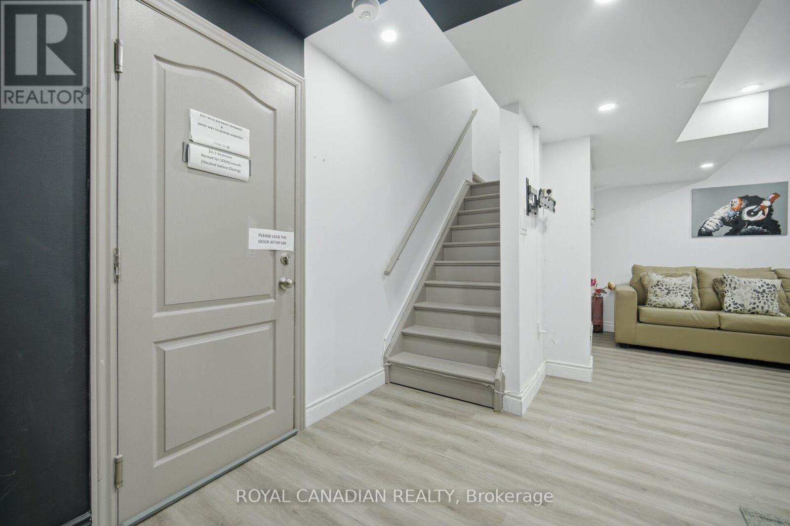 88 OLDE TOWN ROAD - Image 30