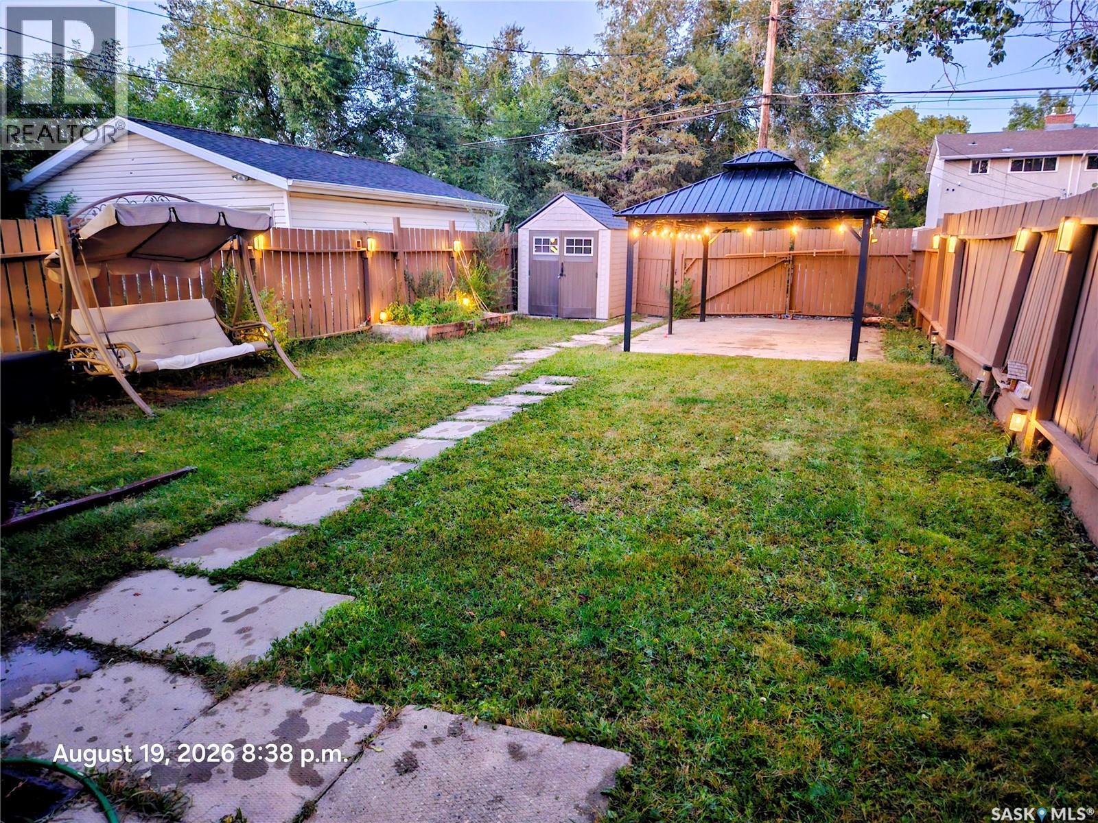 415 McIntosh STREET - 28