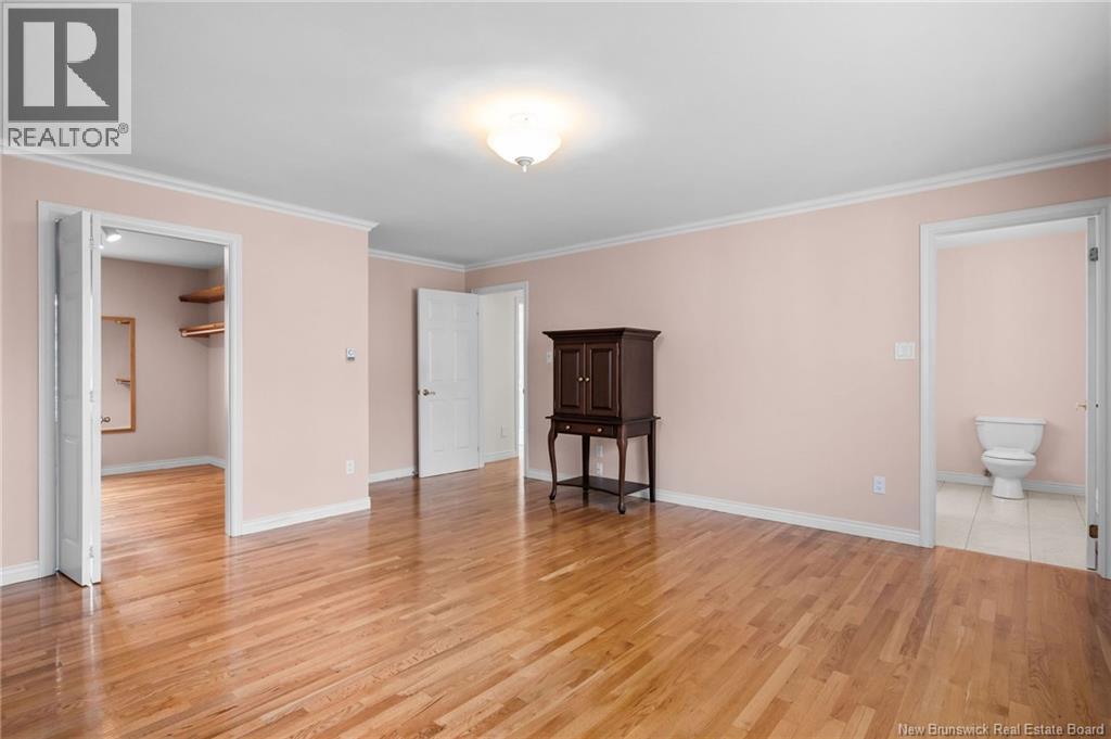 215 Olive Street - Image 20
