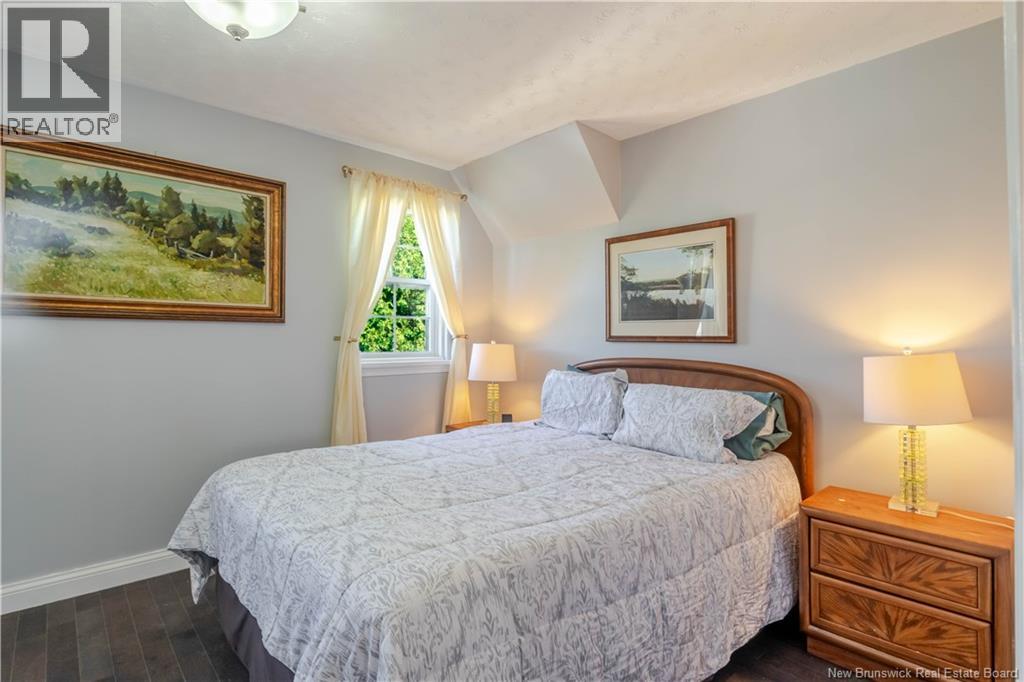 38 Pine Ridge Avenue - Image 27
