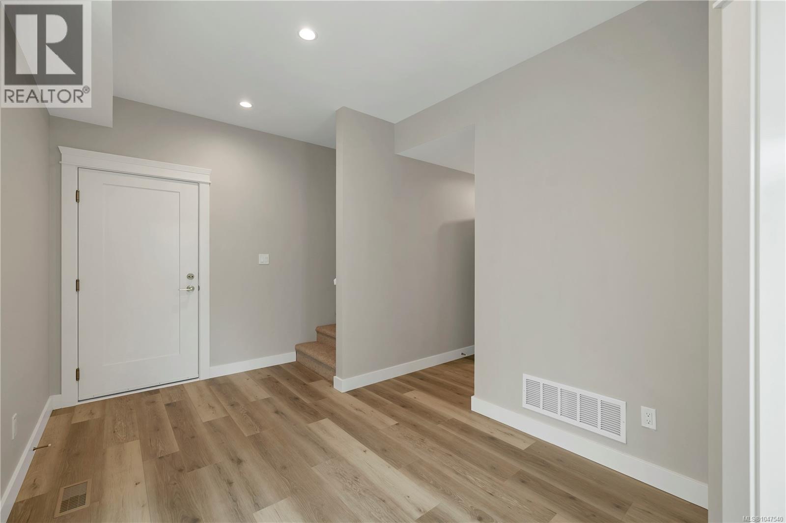 237 Walworth Rd S, Campbell River