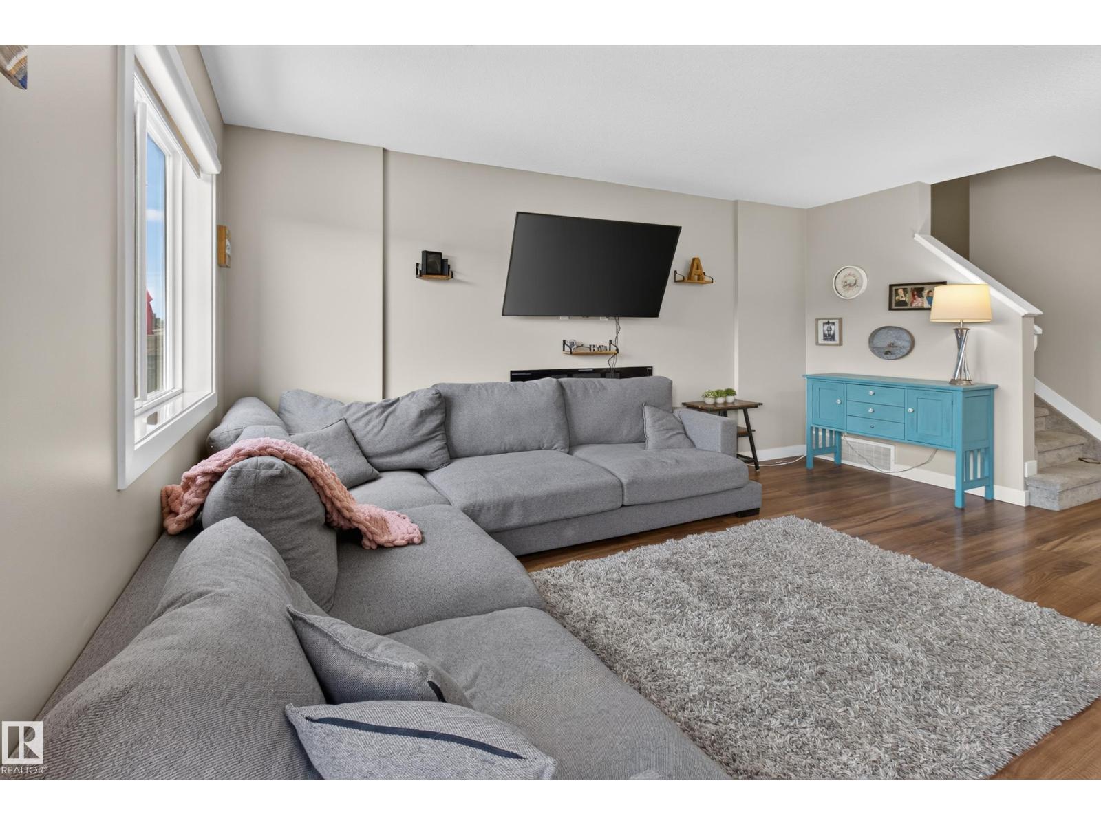 3520 9 ST NW - 6