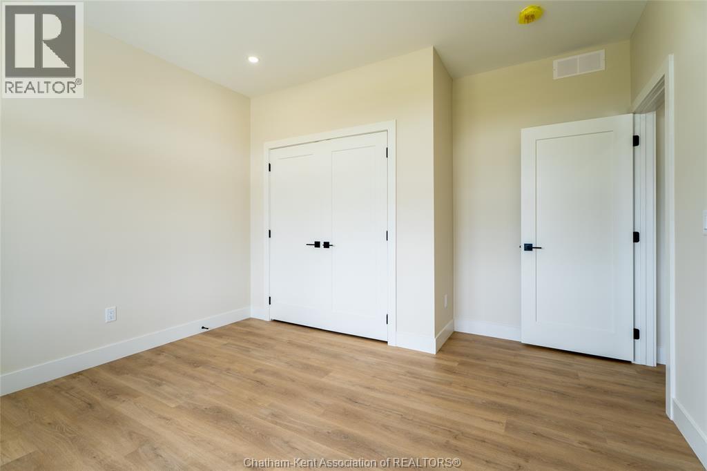 56 LANTERN LANE - Image 20
