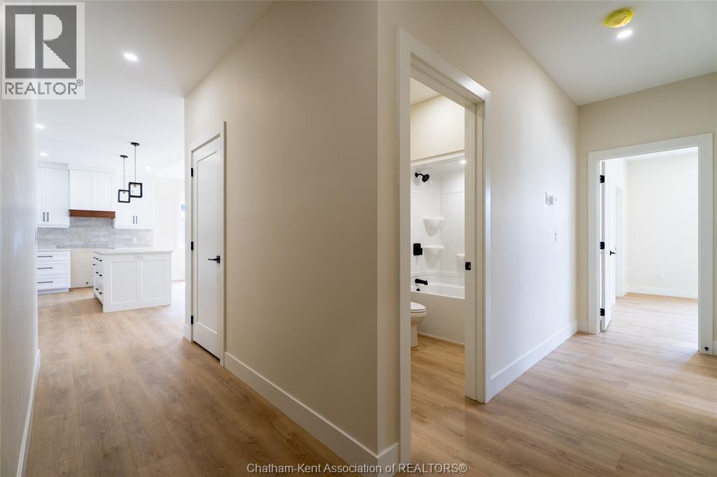 56 LANTERN LANE - Image 22