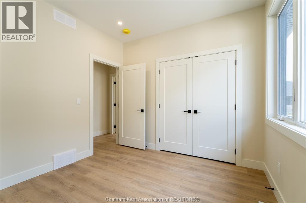 56 LANTERN LANE - Image 33
