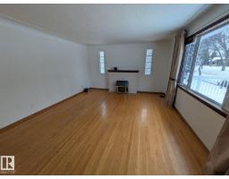 9733 143 St Nw, Edmonton, AB T5N2R3 Photo 6