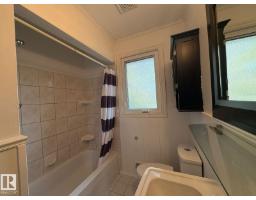 9733 143 St Nw, Edmonton, AB T5N2R3 Photo 13