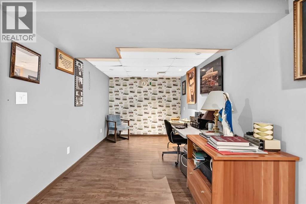 728 Willacy Drive SE - 19