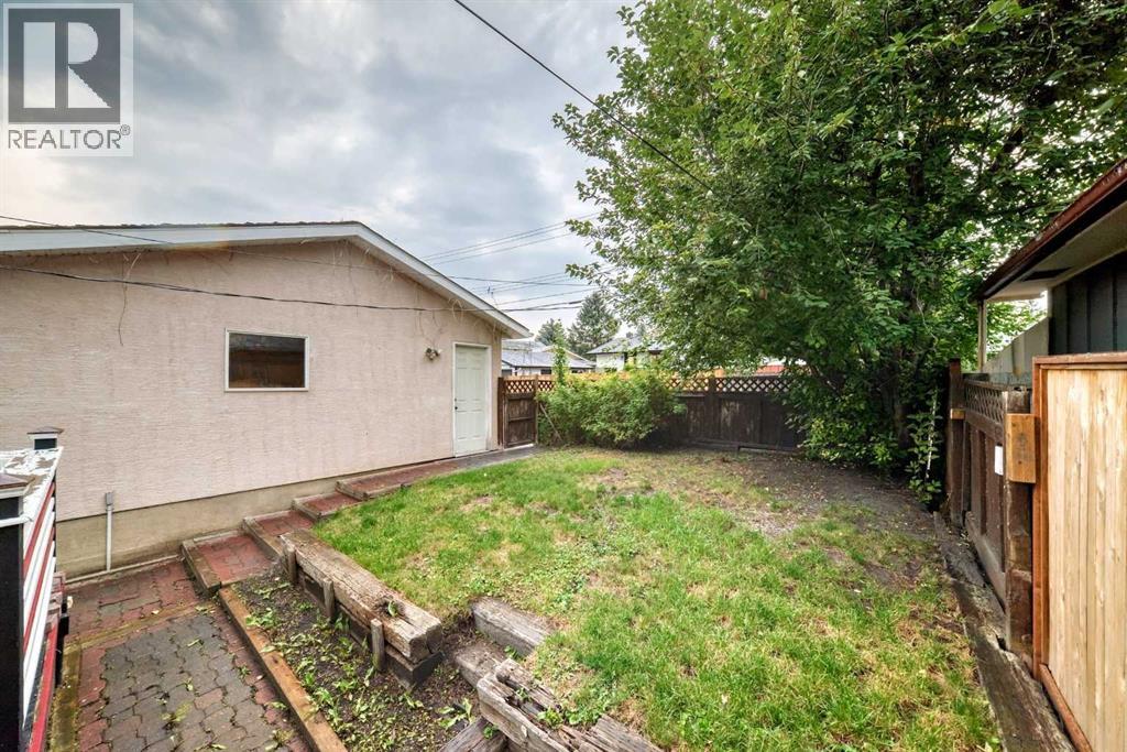 728 Willacy Drive SE - 30