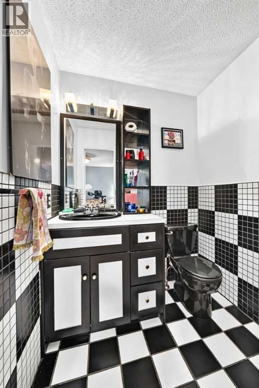 728 Willacy Drive SE - 7