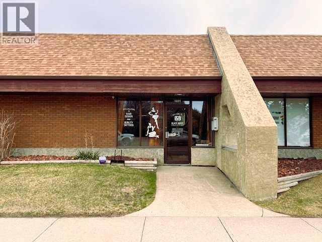 Property for lease at 1631 Cedar Road S