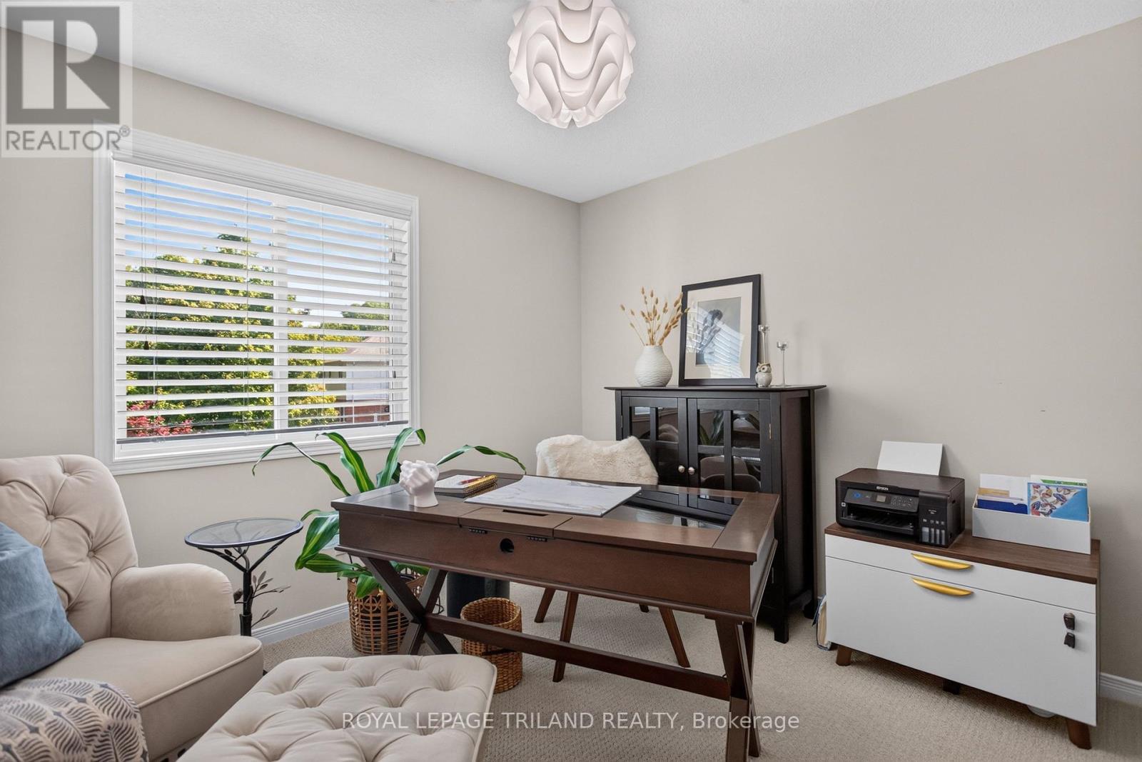 98 ROSSMORE COURT - 29