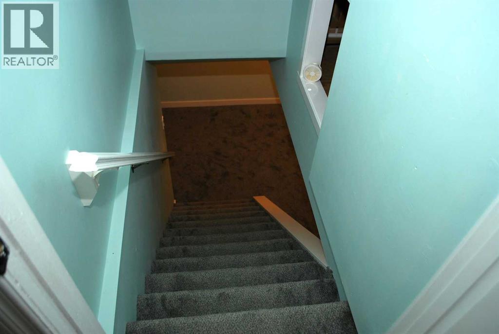 526 33 Street S - Image 21