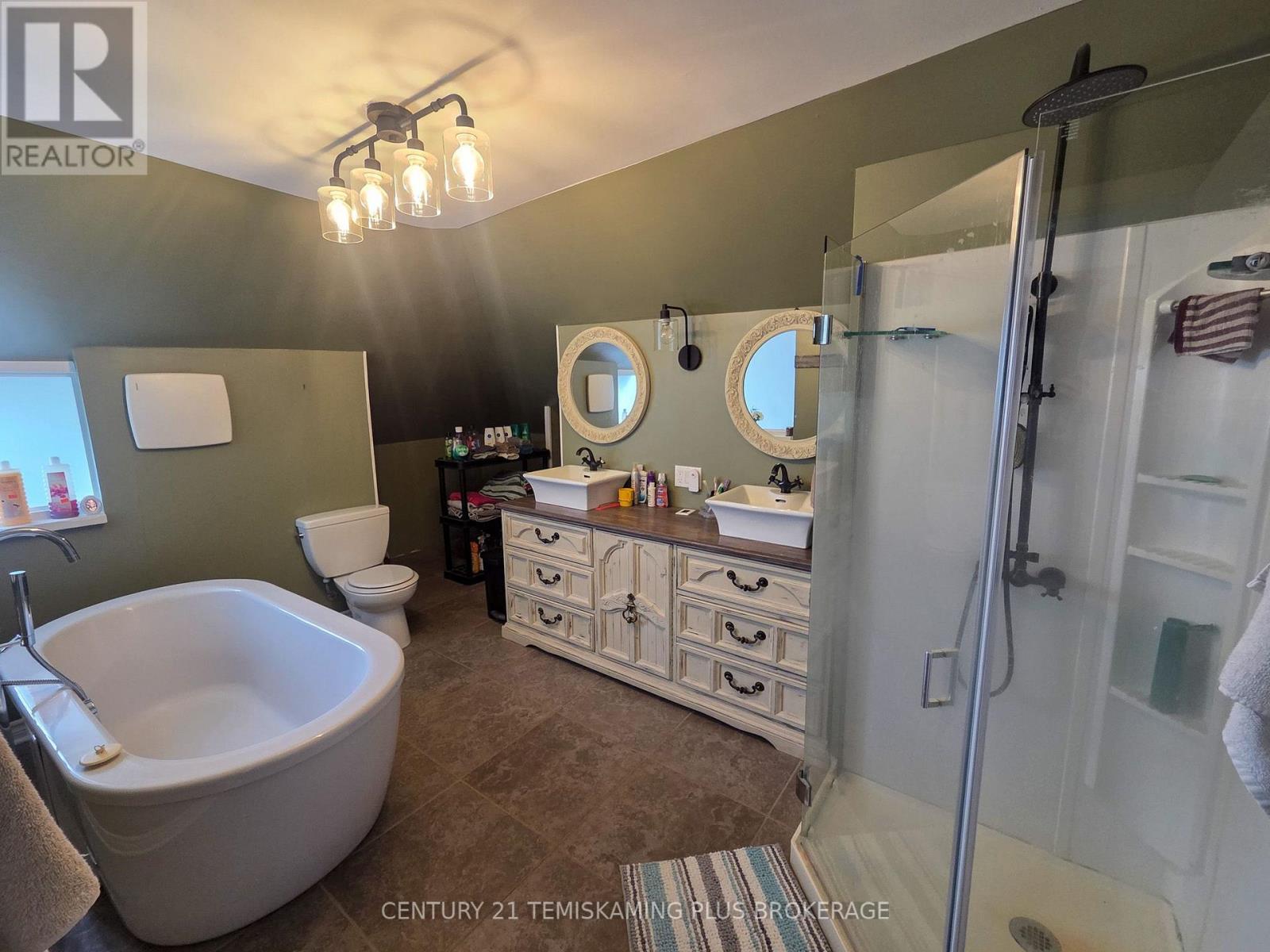 704344 ROCKLEY ROAD - Image 24
