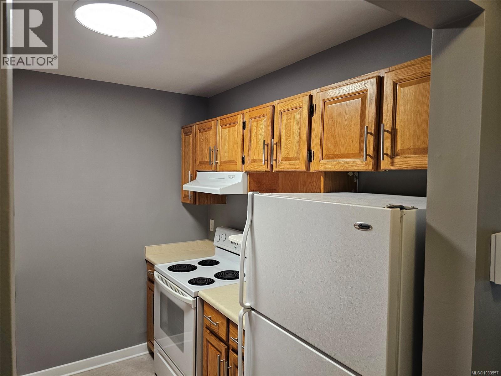 #4 9923 Seventh St - Image 7