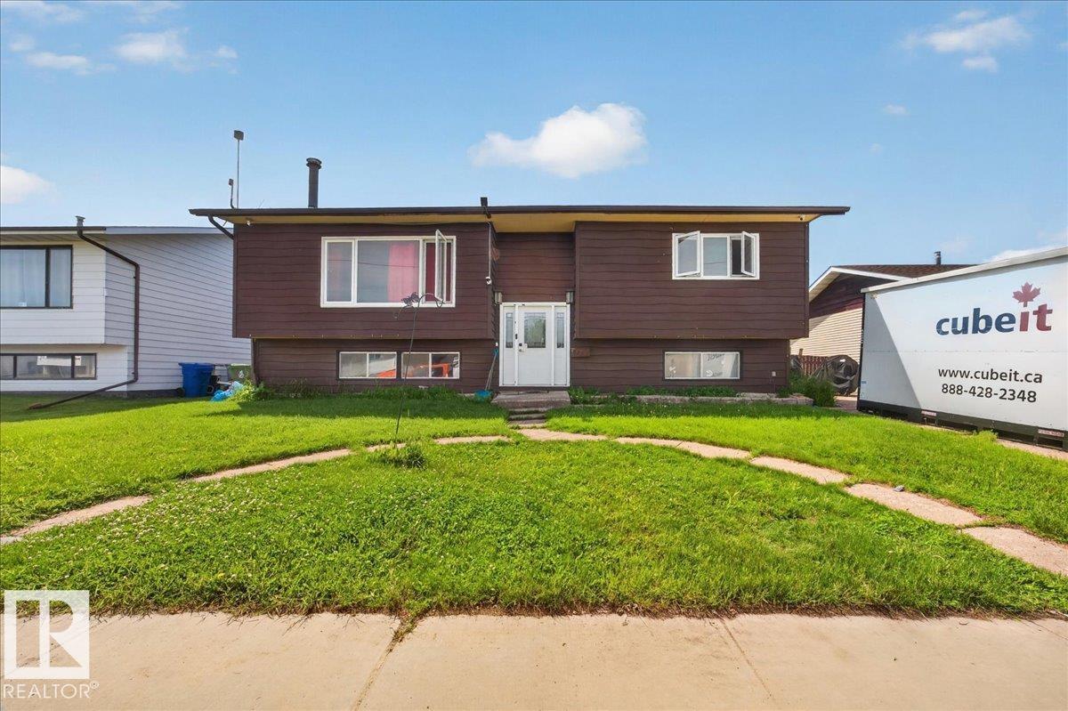 5215 50 AV - Image 3