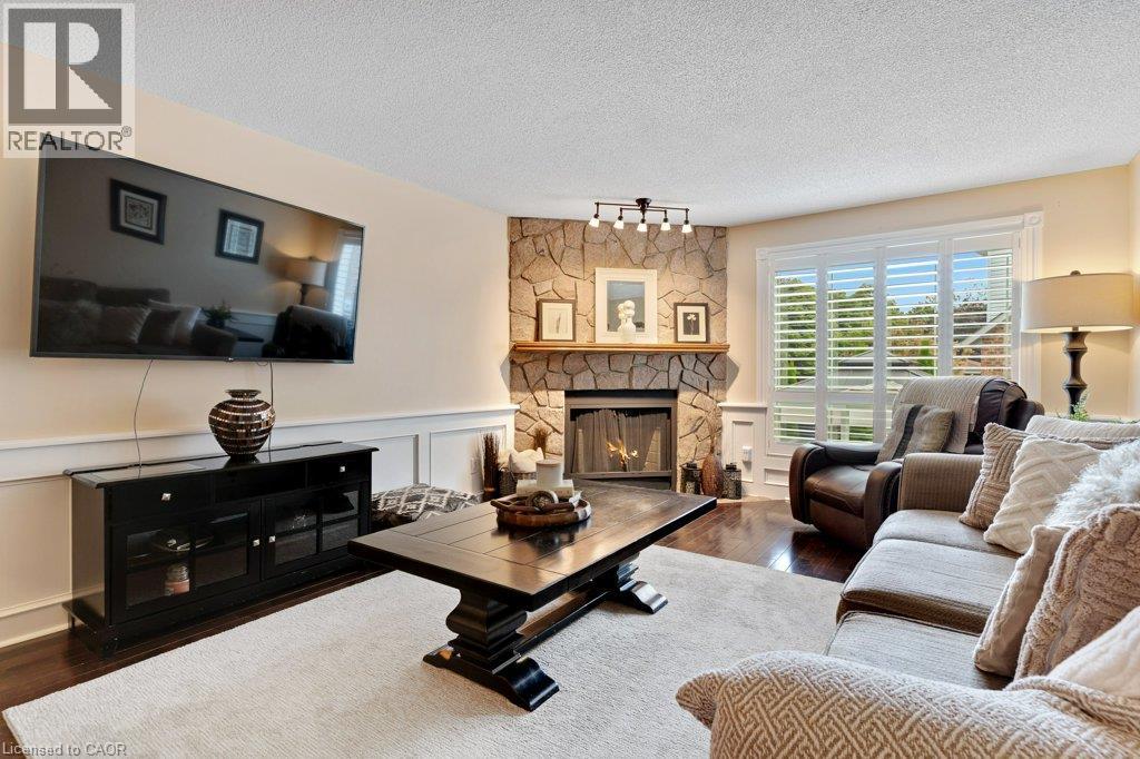 39 FALCON Court - Image 17