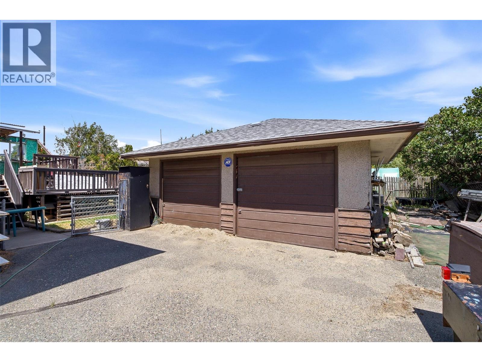 2613 Coutlee Avenue - Image 37