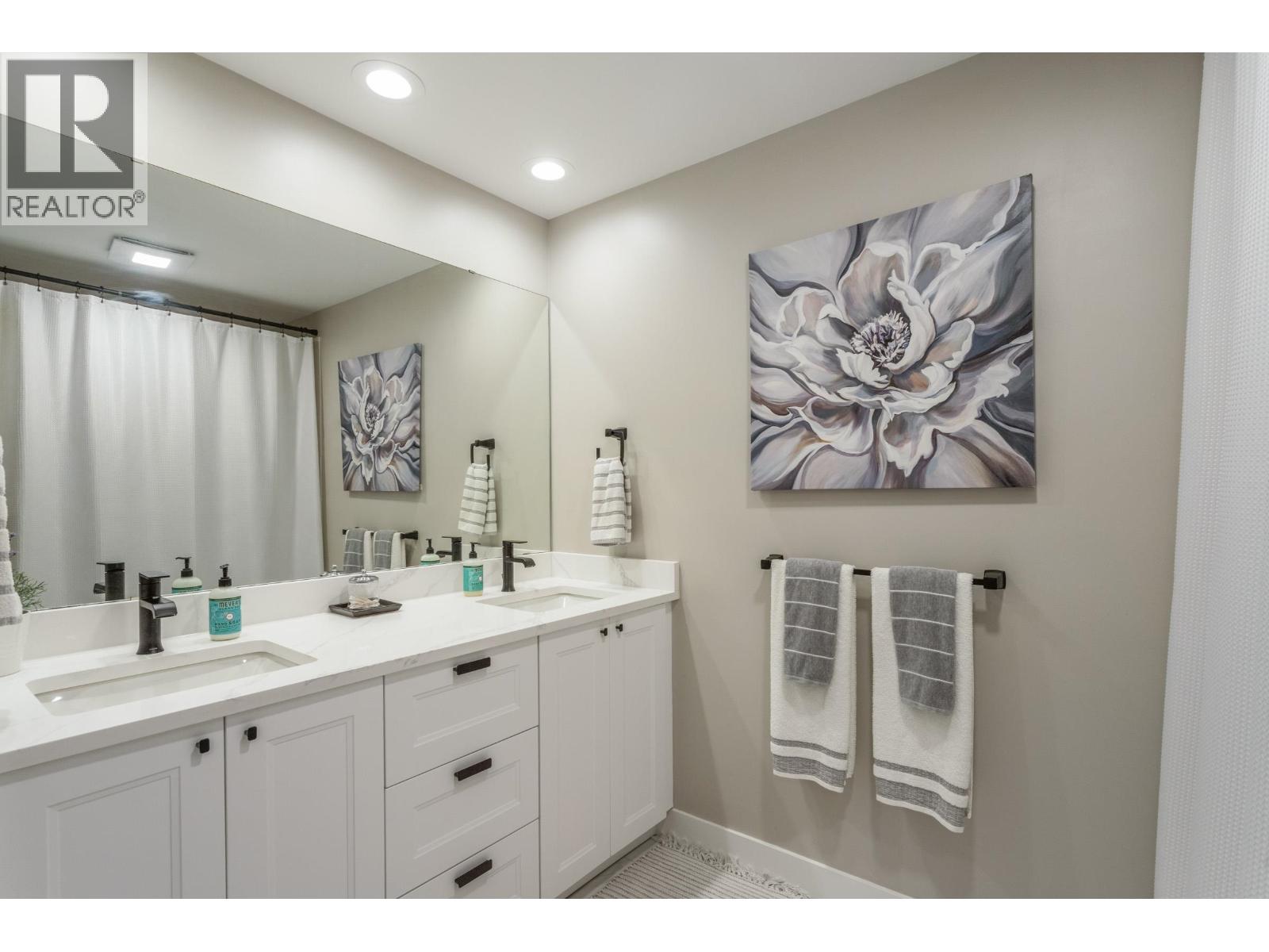#211-8560 GENERAL CURRIE Road, Richmond