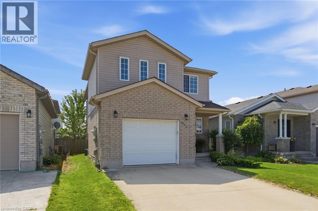 644 LANGLAW Drive — photo 3