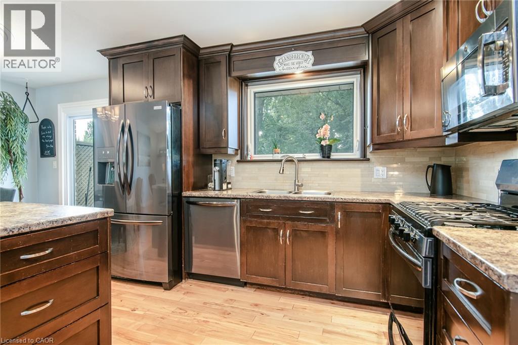 18 MAYBERRY Place - 20