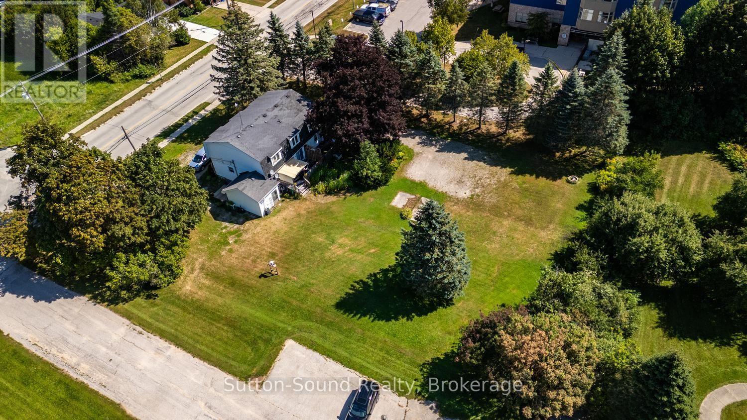 623 FRANK STREET - 32