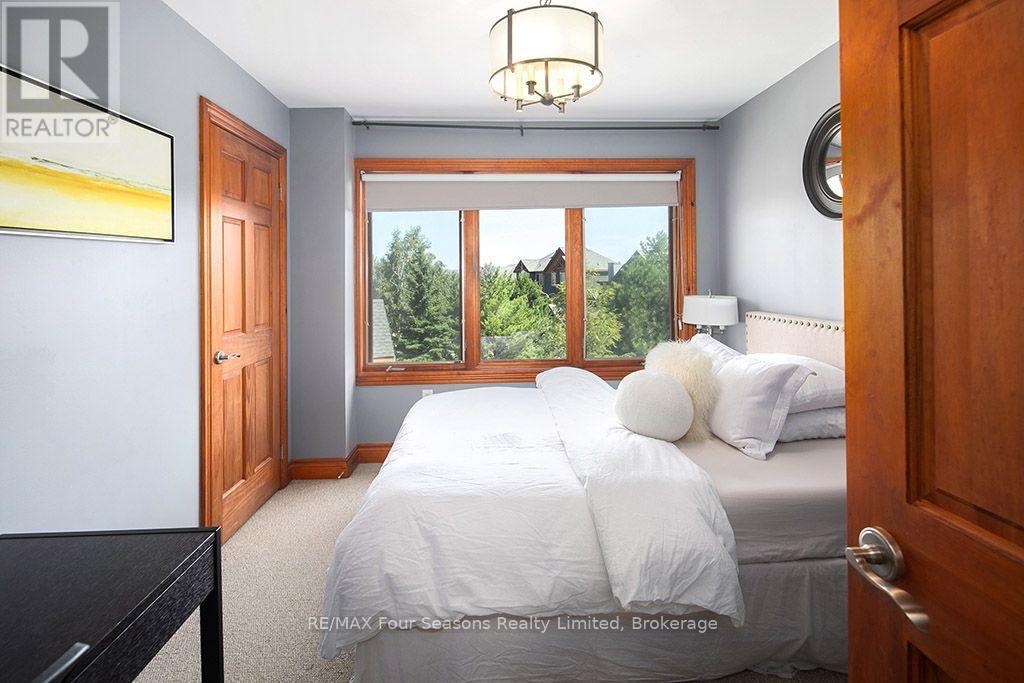 #44 214 BLUESKI GEORGE CRESCENT - Image 22
