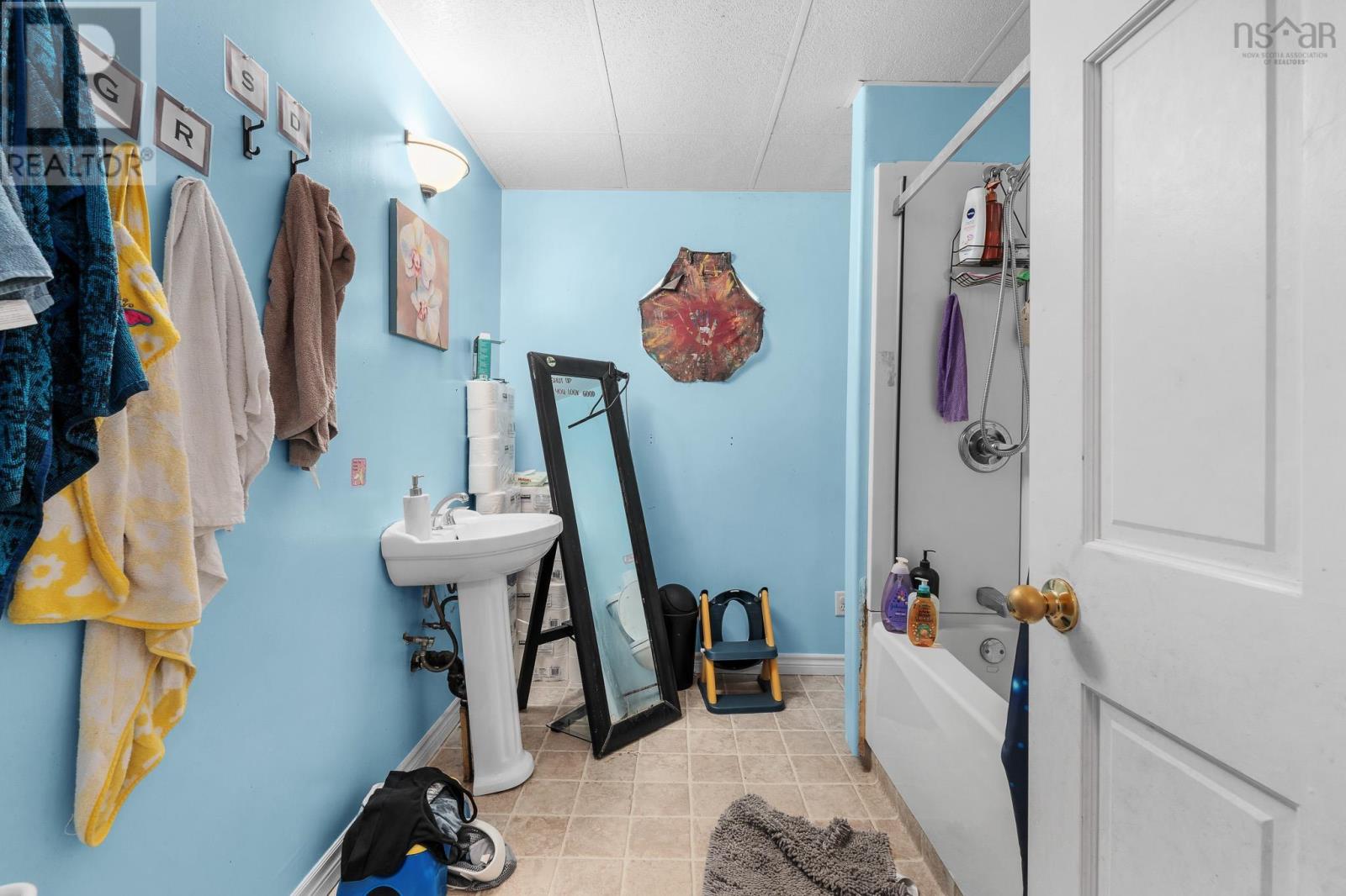 Property 37 of 49 of 32 Evergreen Court