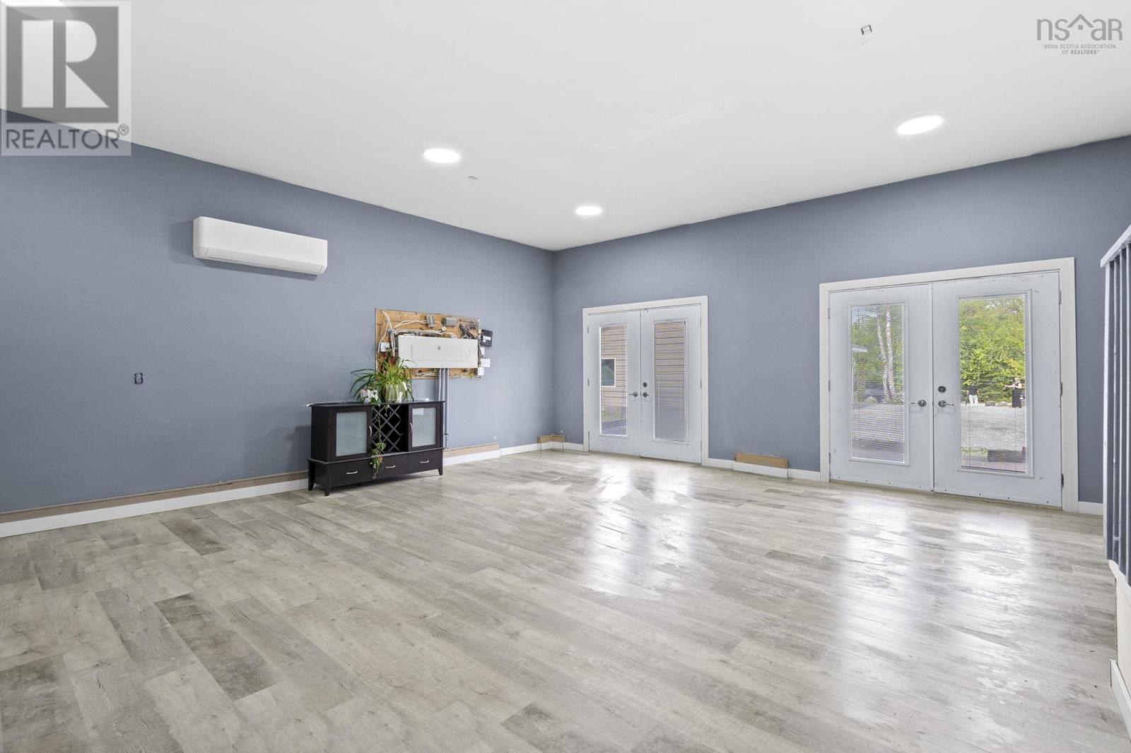 Property 20 of 46 of 54 Tina Court