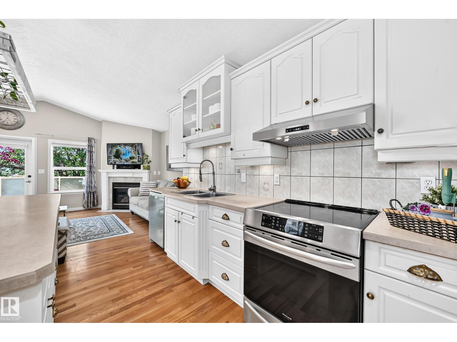 4210 37 AV NW - 5