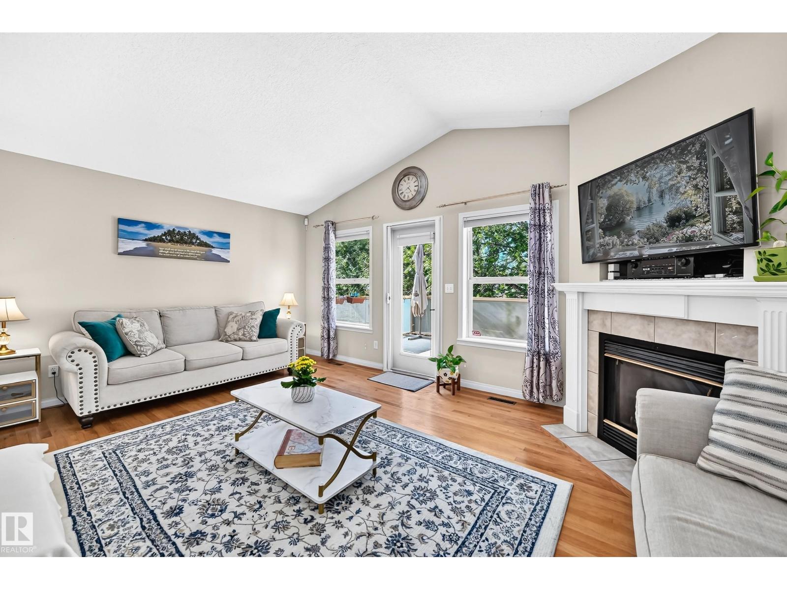4210 37 AV NW - Image 7
