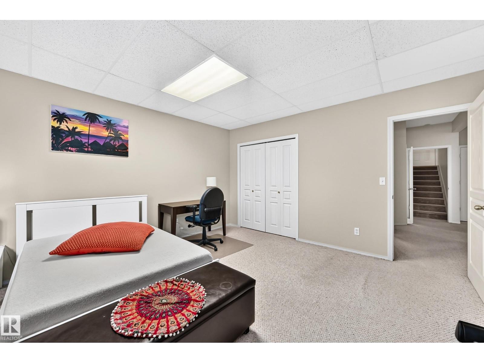 4210 37 AV NW - 25