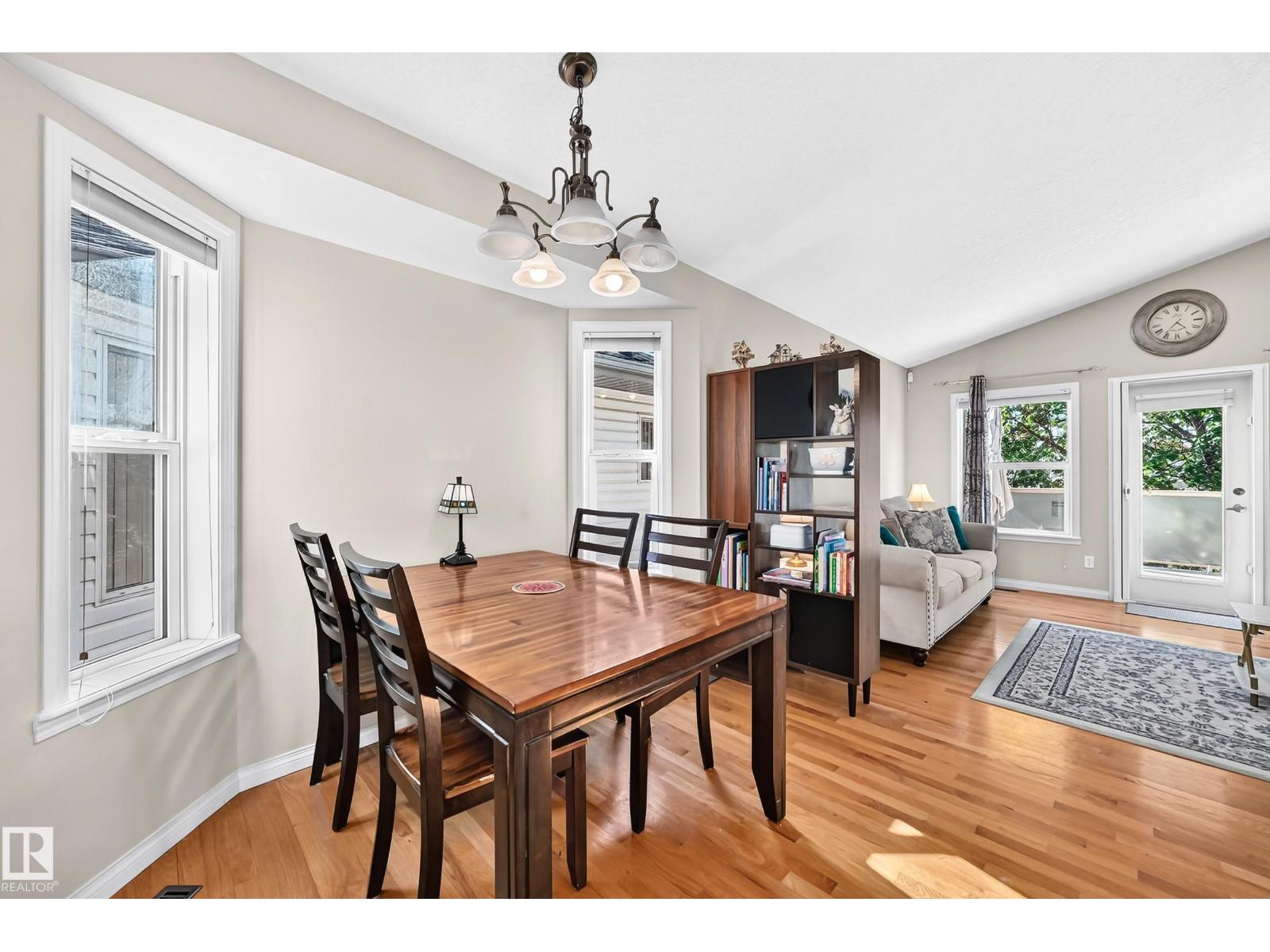 4210 37 AV NW - Image 12
