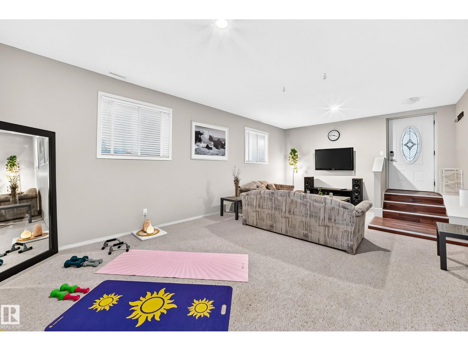 4210 37 AV NW - Image 20